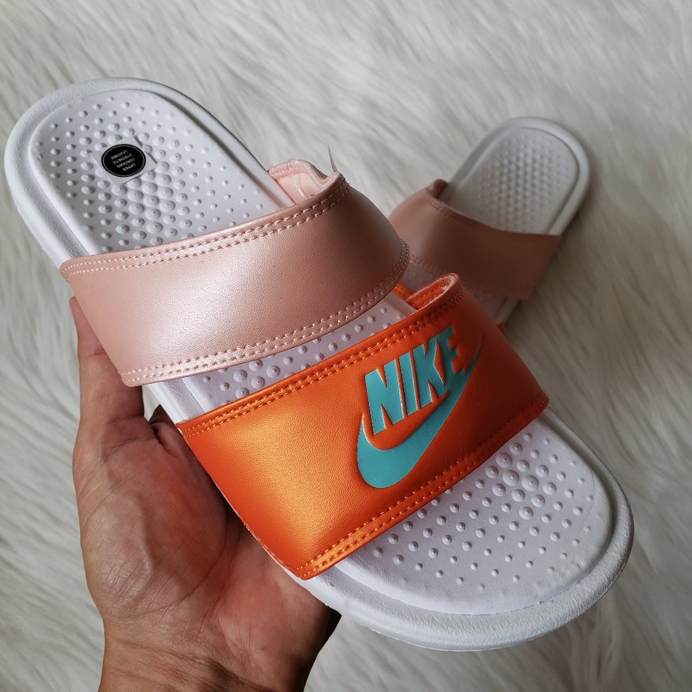 Nike Benassi Ultra Duo Slides Womens Size 8